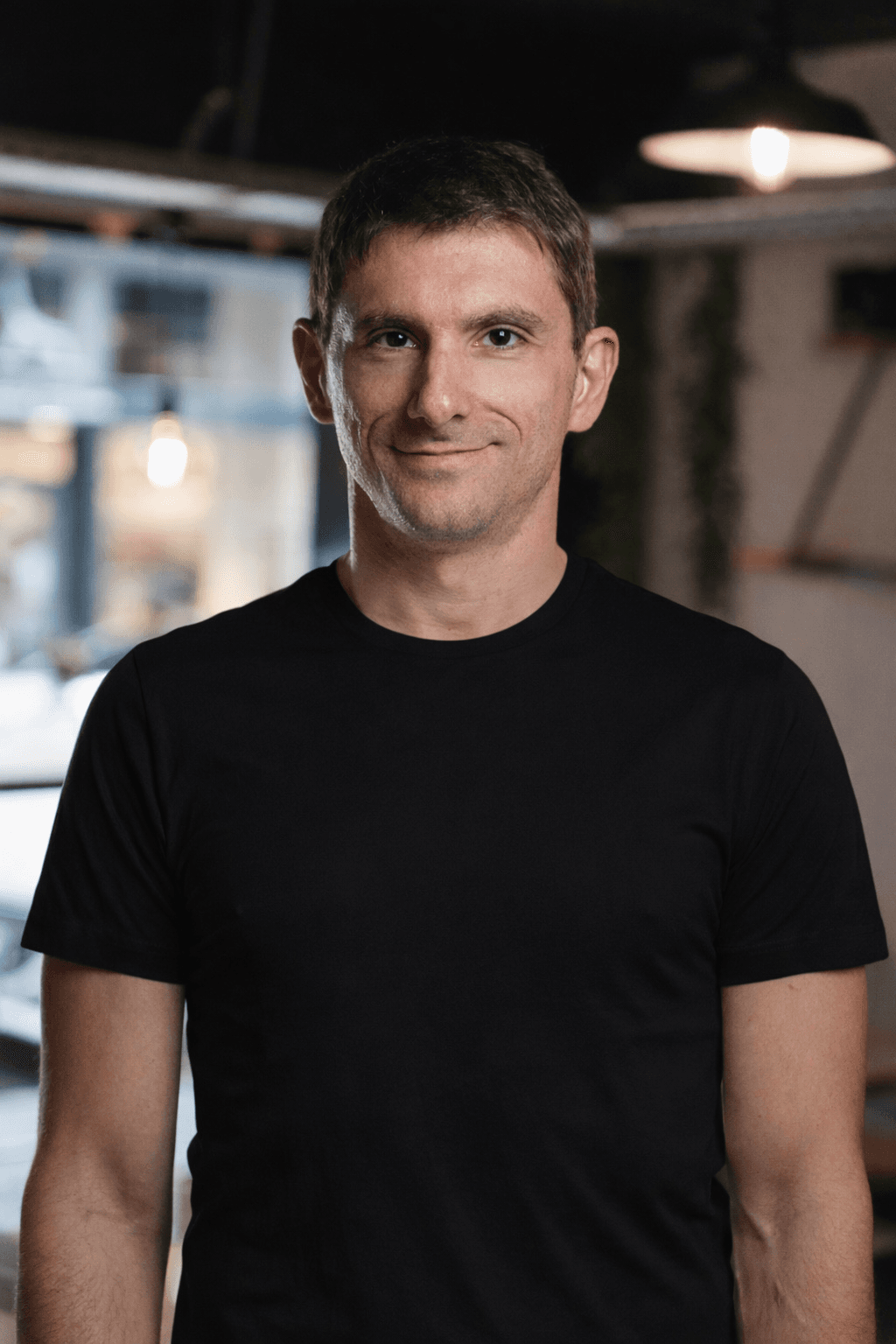 Portrait of Fernando Rodriguez, co-founder of Intentt